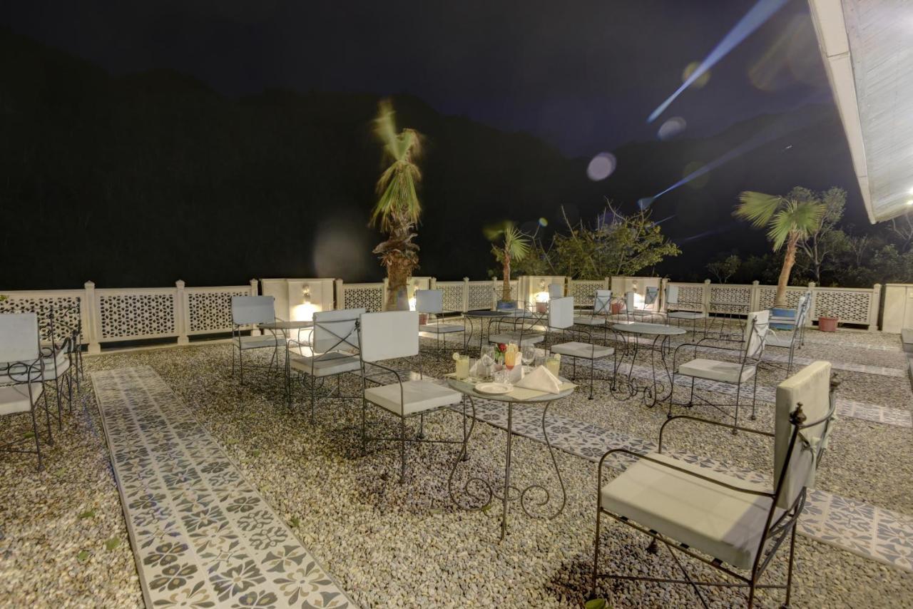 Hotel Raga On The Ganges, Rishīkesh Extérieur photo