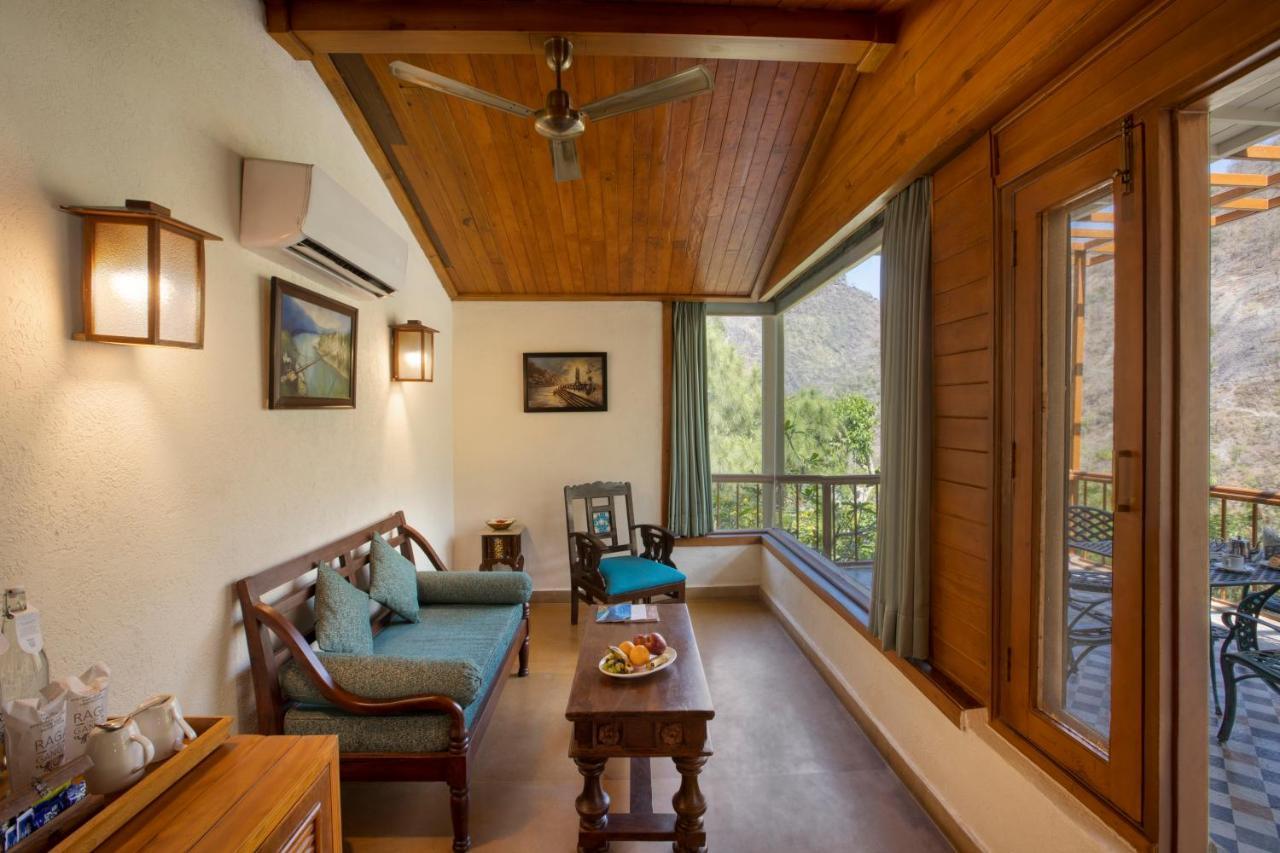 Hotel Raga On The Ganges, Rishīkesh Extérieur photo